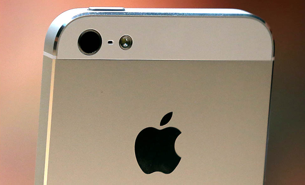 Apple iPhone 5s & 5c reviews roundup