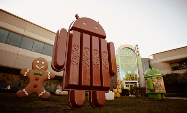 Google stock hits record $1,015 on big earnings, <br>no thanks to Motorola