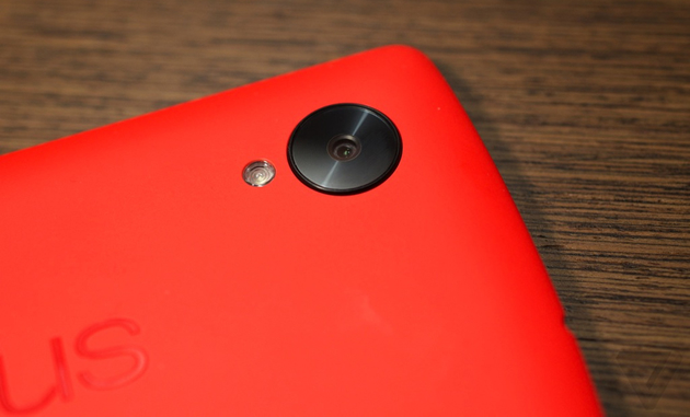 LG’s Nexus 5 goes red-orange