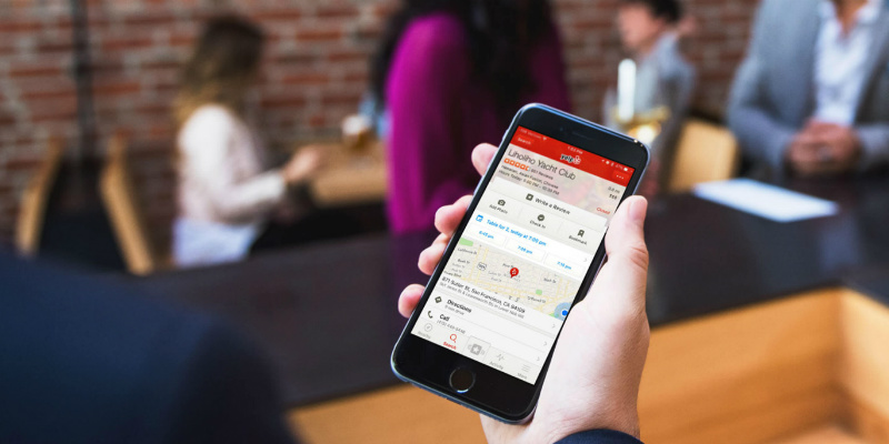 Yelp mobile app connects you to local businesses in dozens of countries