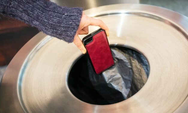 Never throw your old gadgets in the trash! Do this instead